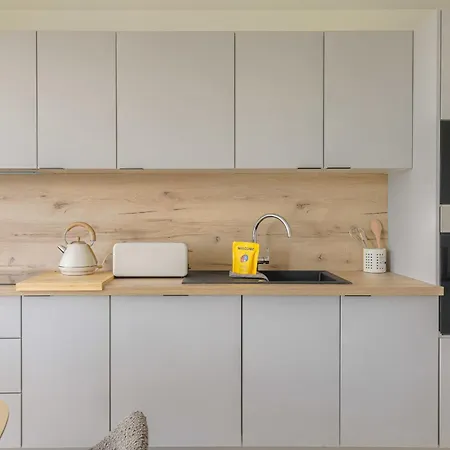 Design Et Cosy De Standing